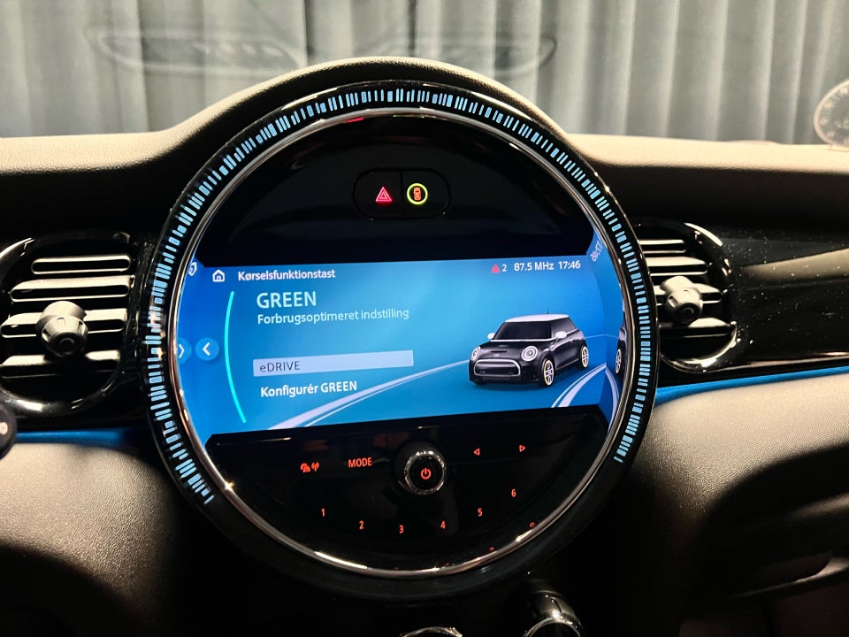 MINI Cooper SE Classic 3d