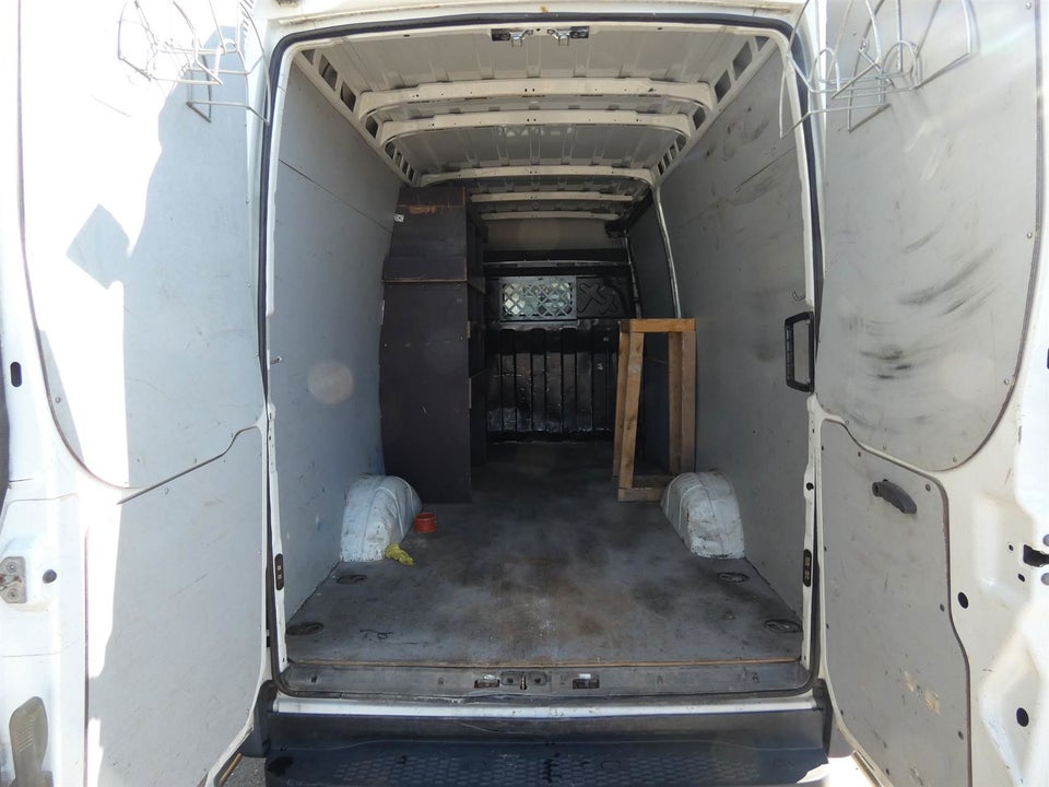 Iveco Daily 2,3 35S14 12m³ Van