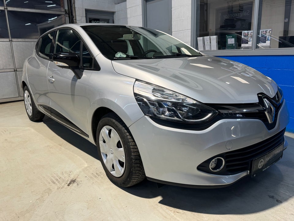 Renault Clio IV 1,5 dCi 75 Expression 5d