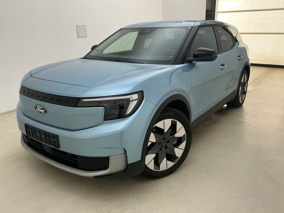 Ford Explorer 77 Premium Extended Range 5d