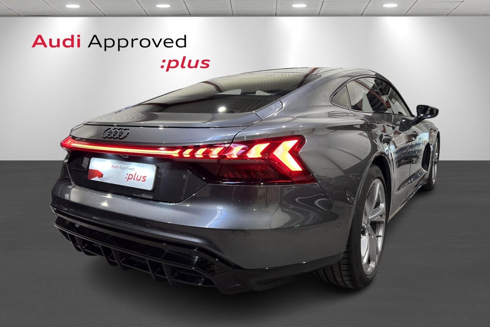 Audi e-tron GT quattro 4d