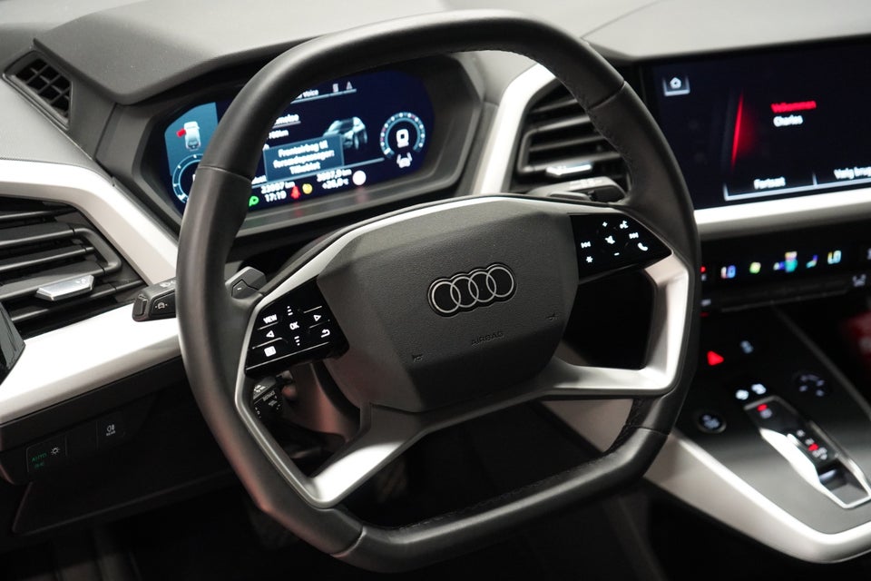 Audi Q4 e-tron 45 S-line 5d