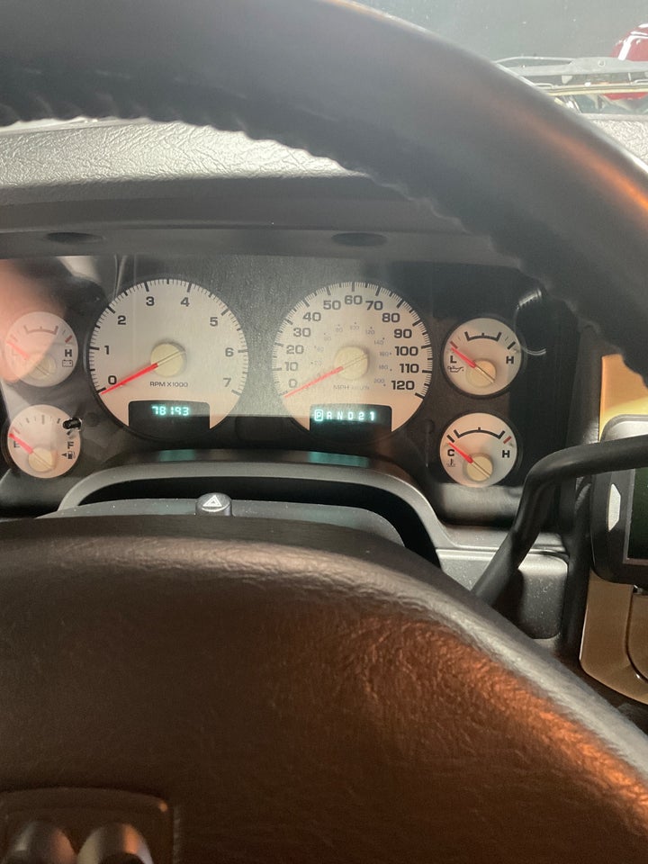 Dodge RAM 1500 5,7 V8 Hemi SLT Quad Cab aut. 4d