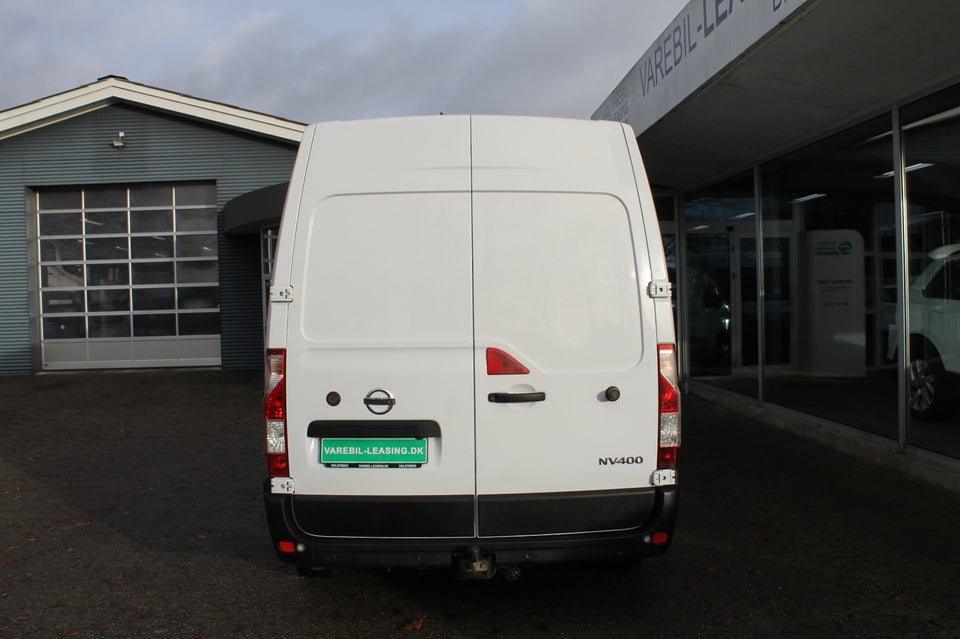 Nissan NV400 2,3 dCi 150 L2H2 Kassevogn