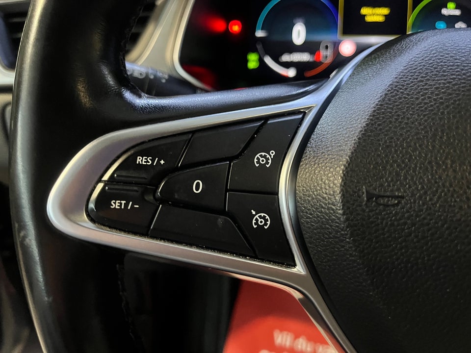 Renault Captur 1,6 E-Tech Intens 5d