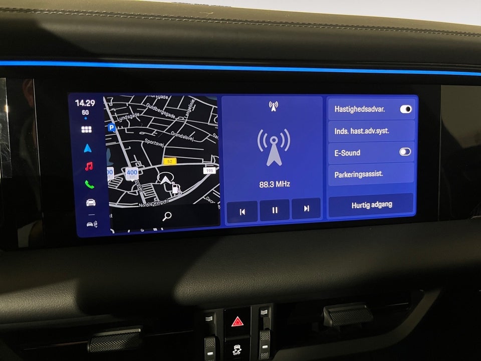 Porsche Macan Turbo 5d