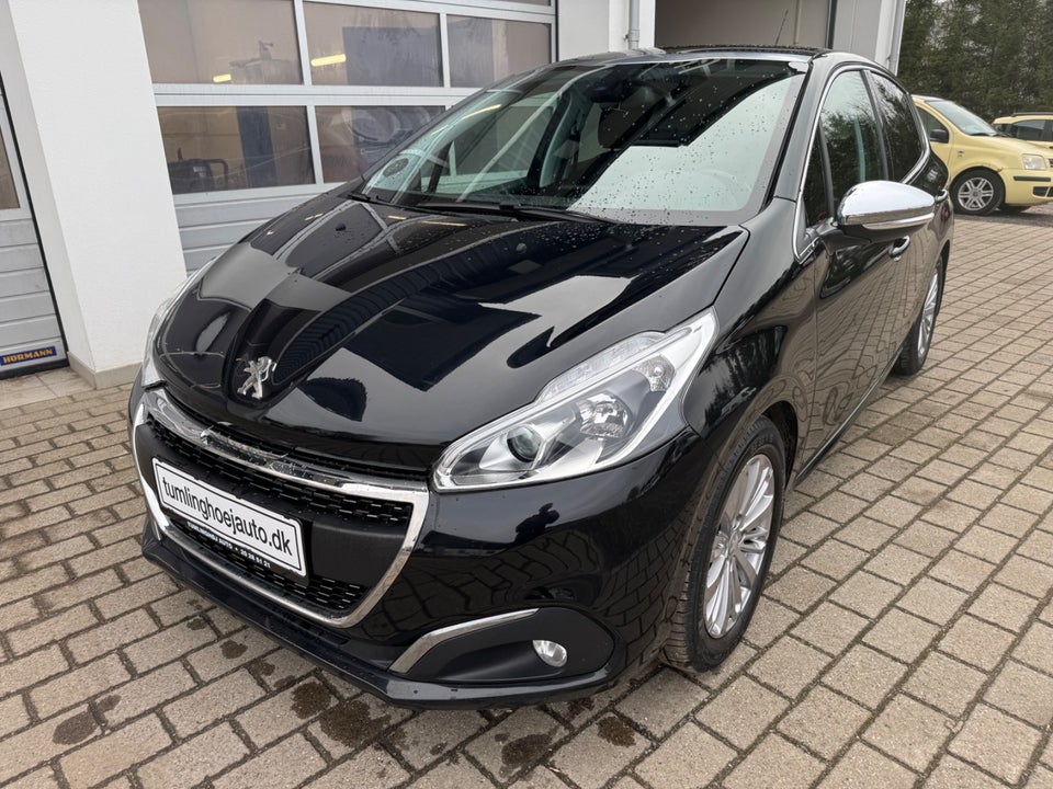 Peugeot 208 1,2 PureTech 82 Allure Sky 5d