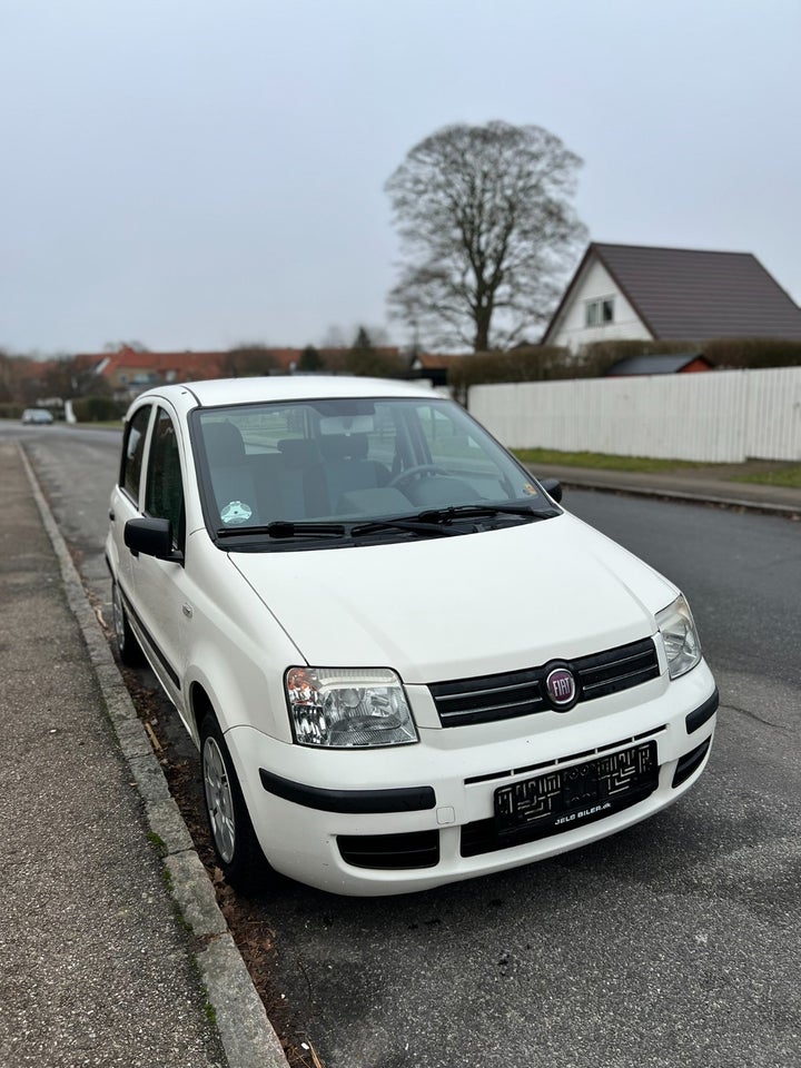 Fiat Panda 1,2 69 Dynamic 5d