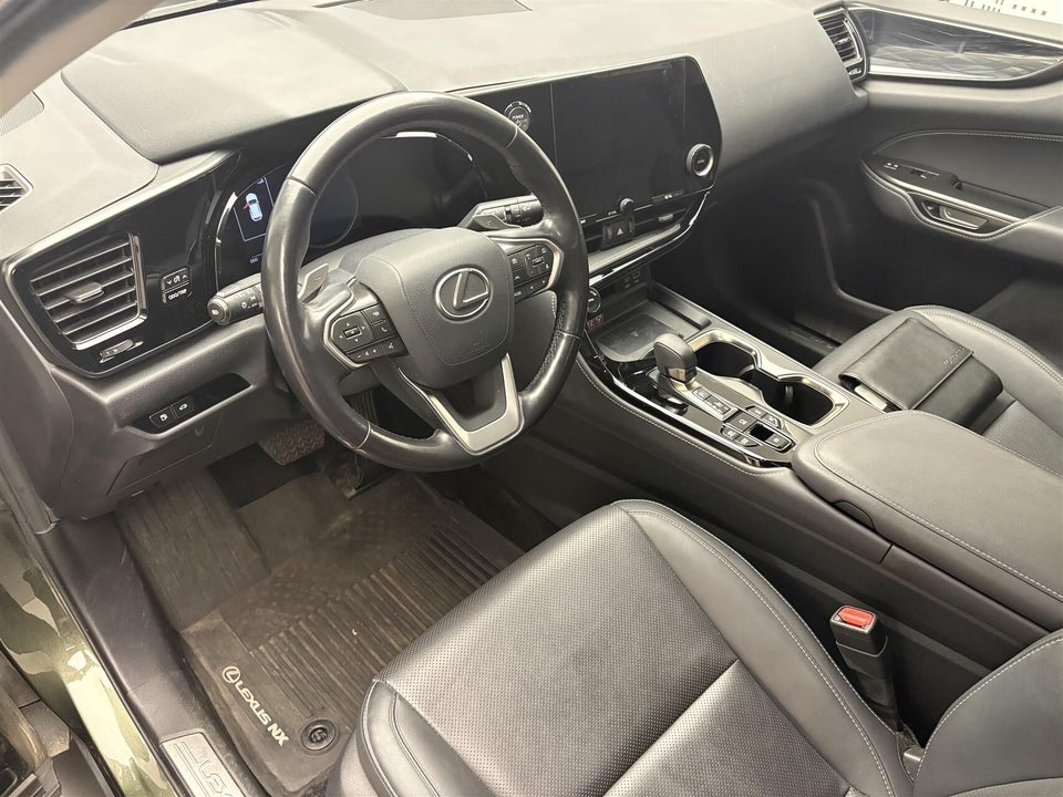 Lexus NX450h+ 2,5 Business+ aut. AWD 5d
