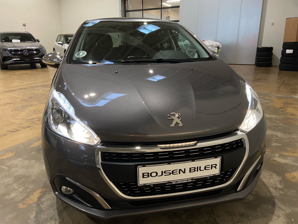 Peugeot 208 1,2 PureTech 82 Prestige 5d