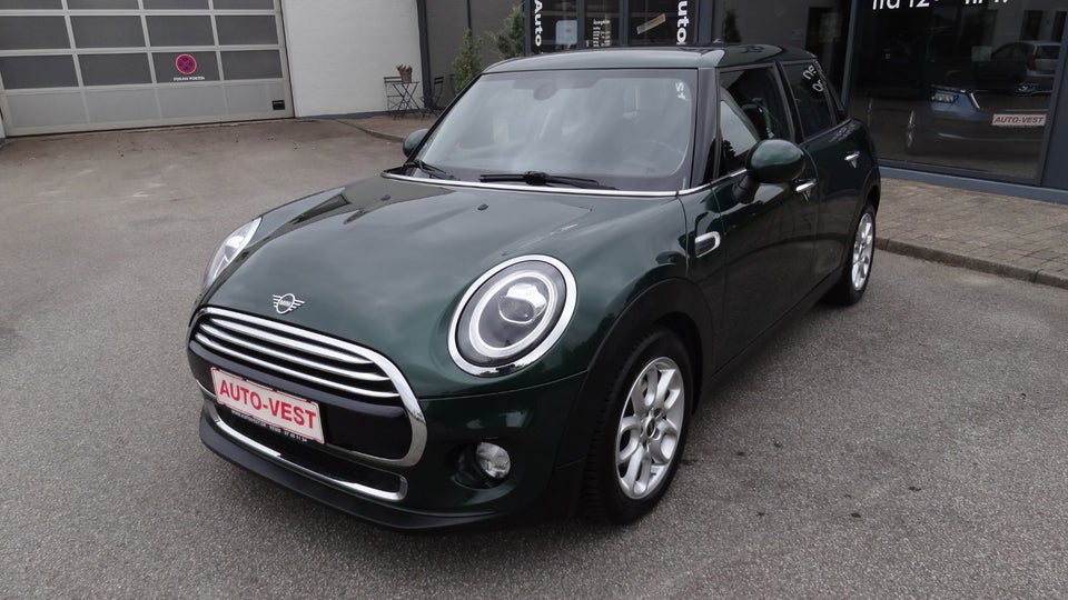 MINI Cooper 1,5 Essential Edition 5d
