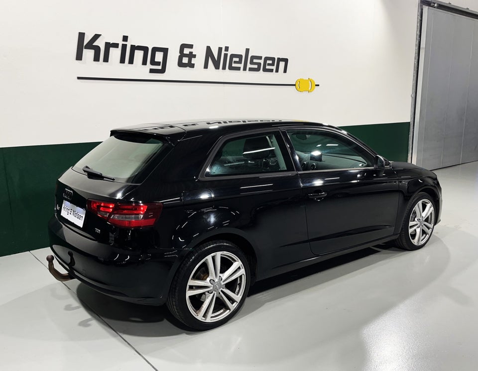 Audi A3 1,6 TDi 110 Attraction 3d