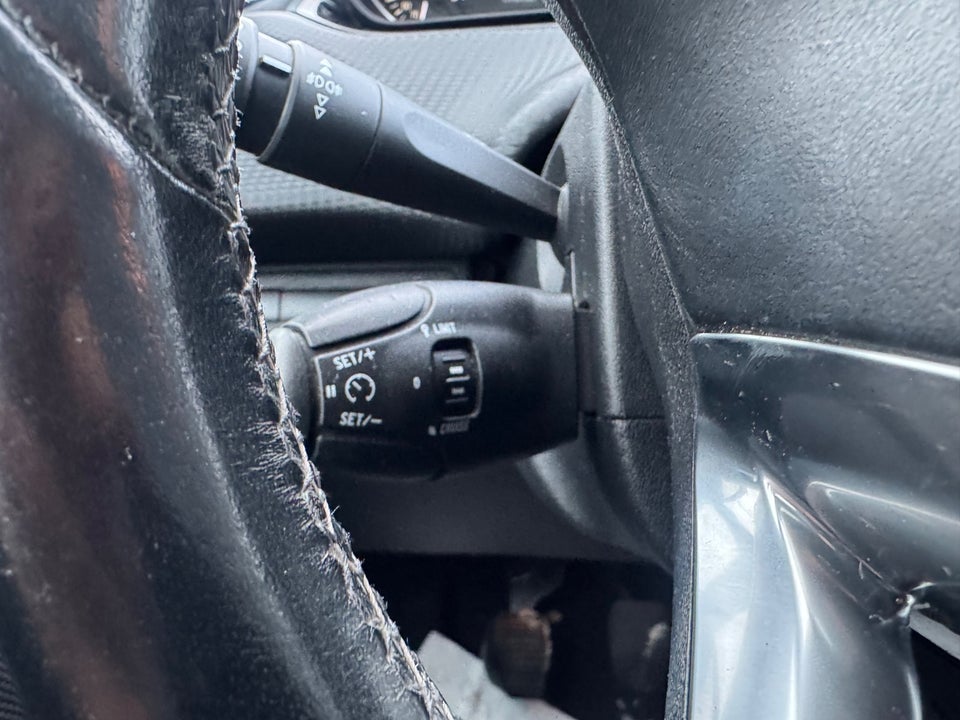 Peugeot 208 1,6 BlueHDi 100 Allure 5d