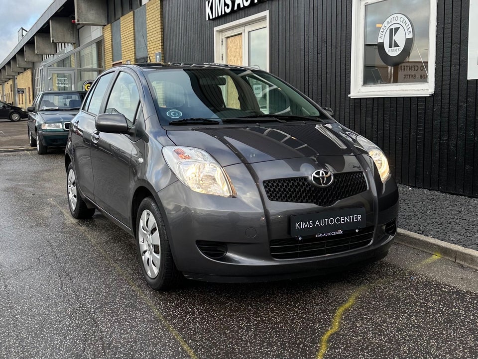Toyota Yaris 1,3 Luna 5d