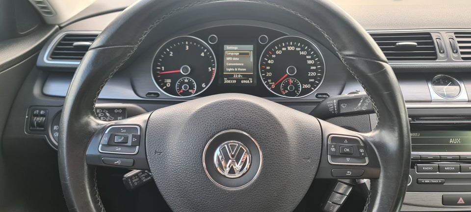 VW Passat 1,6 TDi 105 Highline Variant BMT 5d