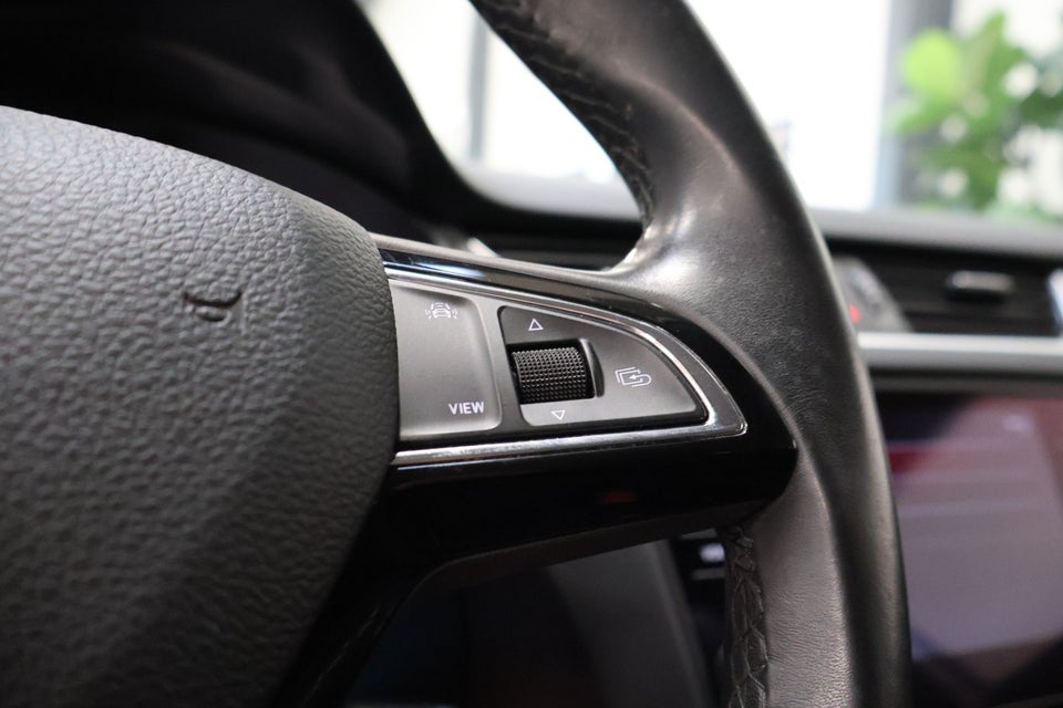 Skoda Octavia 1,6 TDi 115 Style Combi 5d