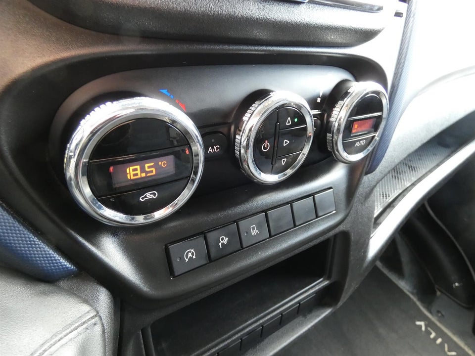 Iveco Daily 2,3 35S16 12m³ Van AG8