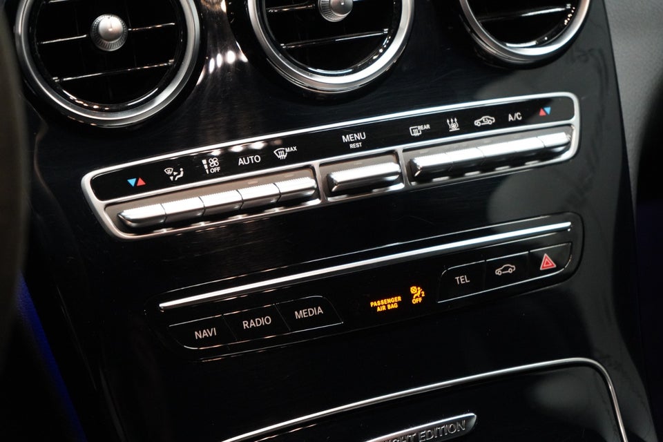 Mercedes C300 e 2,0 AMG Line stc. aut. 5d