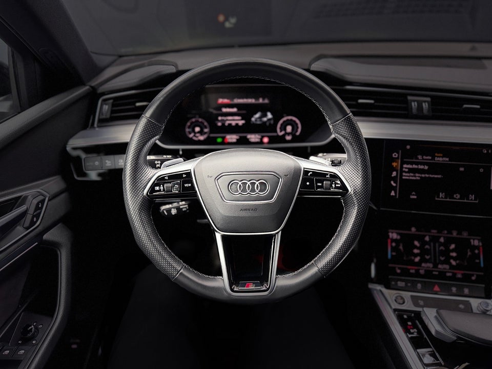 Audi e-tron 55 S-line Sportback quattro 5d