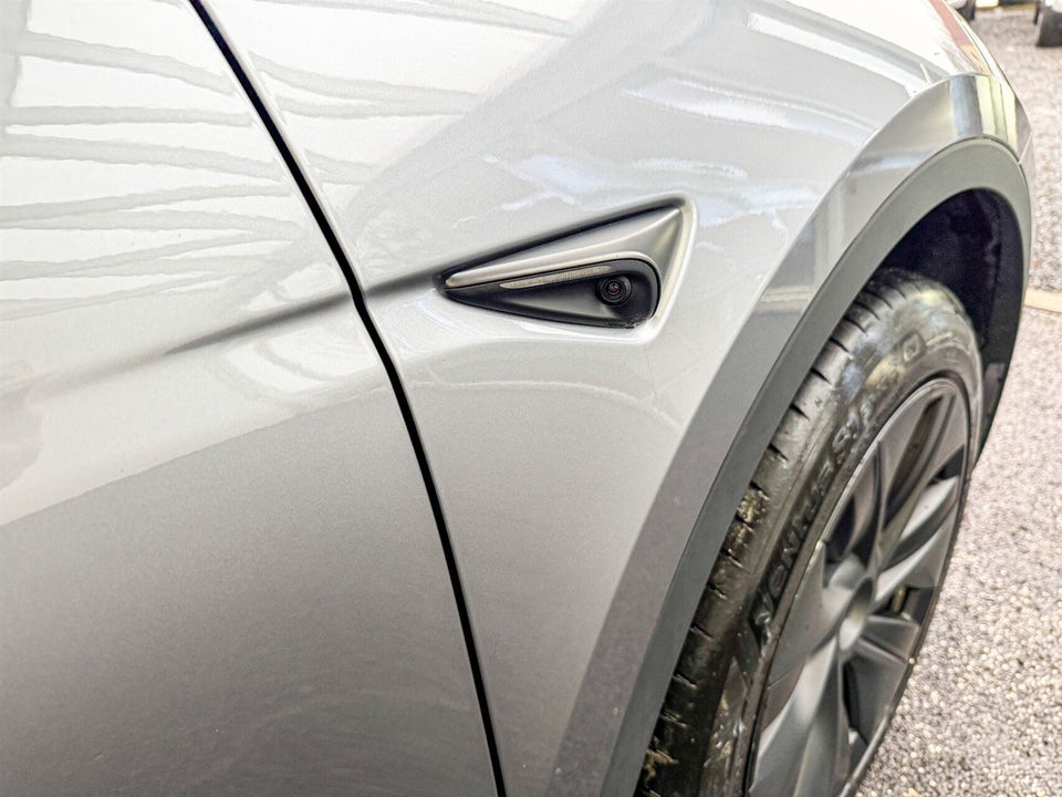Tesla Model Y Long Range RWD 5d