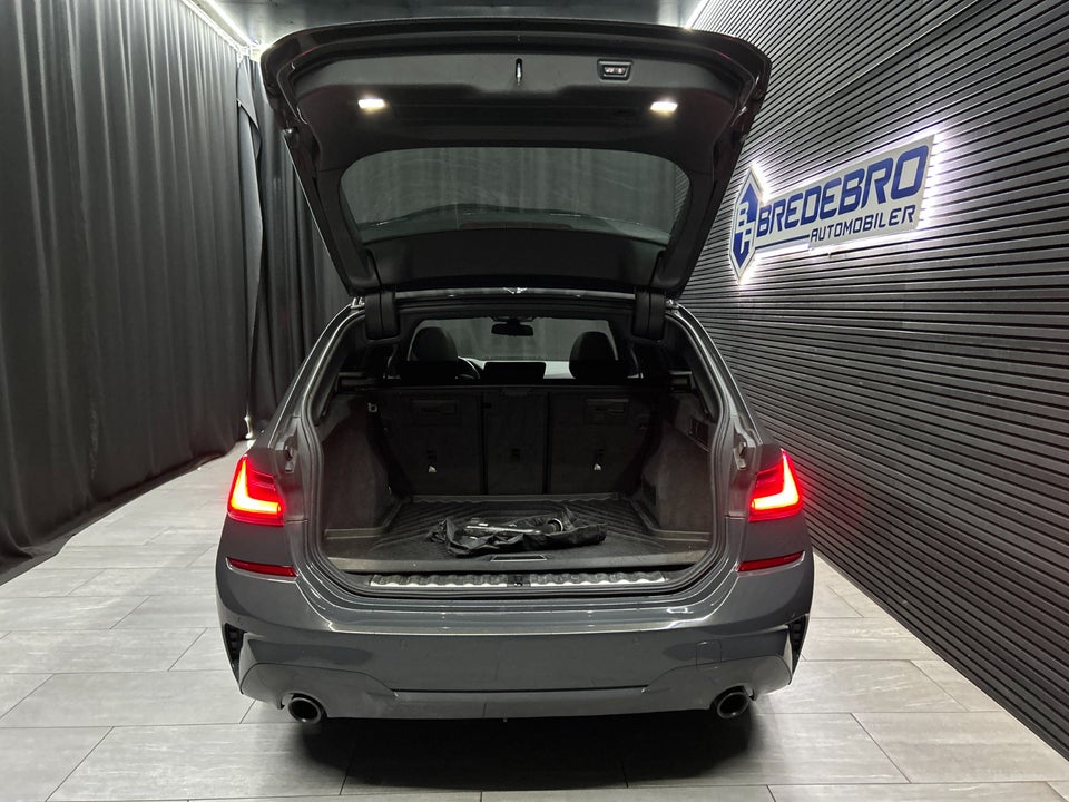 BMW 330d 3,0 Touring M-Sport xDrive aut. 5d