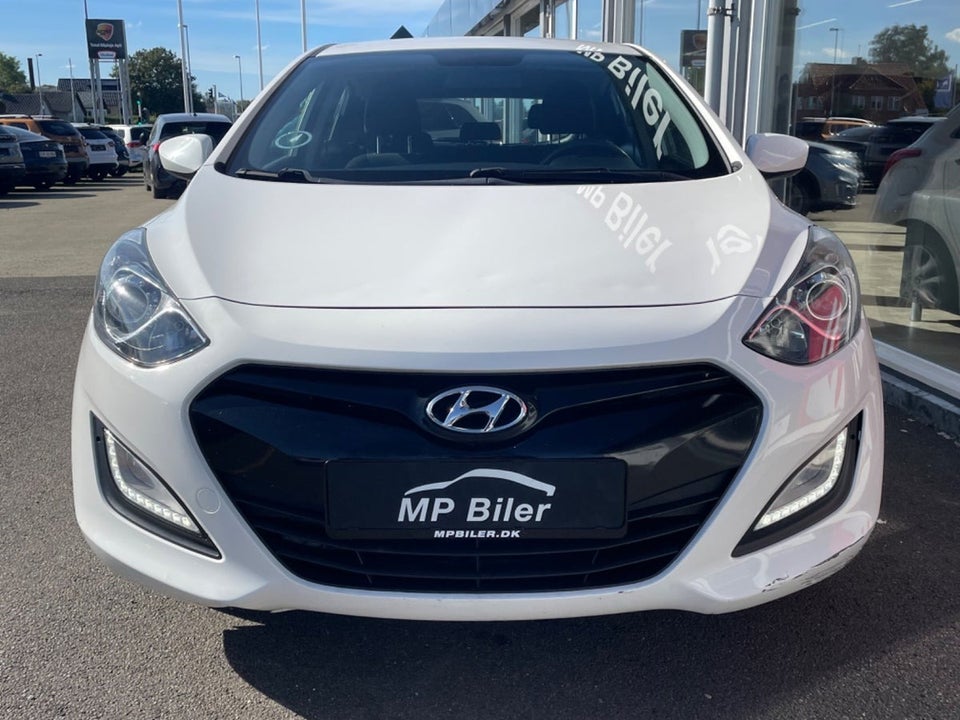 Hyundai i30 1,6 CRDi 110 Style Eco 5d