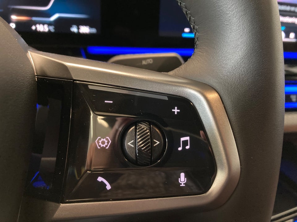 BMW i5 eDrive40 Fully Charged M-Sport 4d