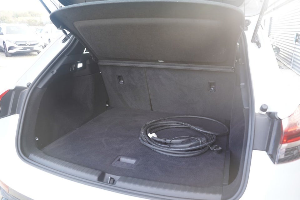 Audi Q4 e-tron 40 S-line 5d