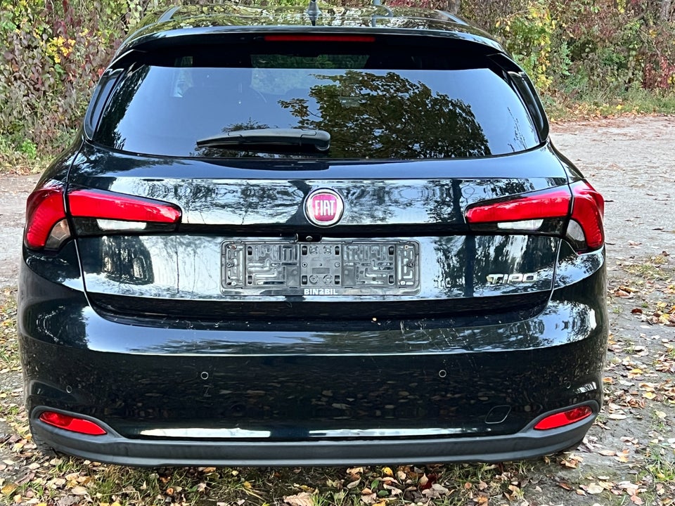 Fiat Tipo 1,4 16V Easy 5d
