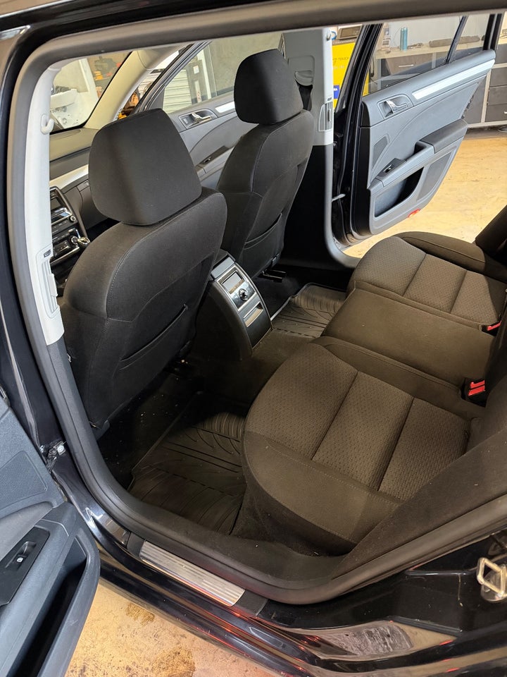 Skoda Superb 1,6 TDi 105 Active Combi GreenLine 5d