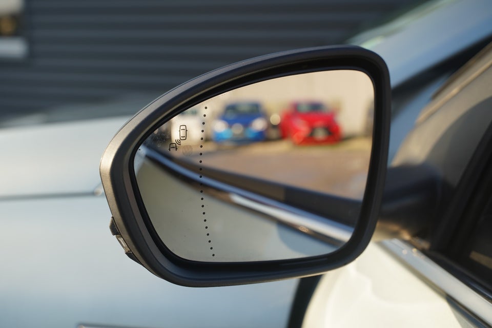 Renault Megane IV 1,6 E-Tech Intens Sport Tourer 5d