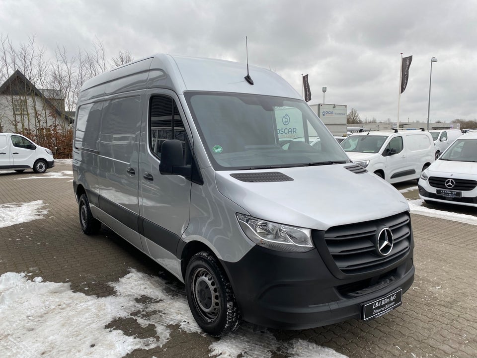 Mercedes Sprinter 215 2,0 CDi A2 Kassevogn aut. FWD