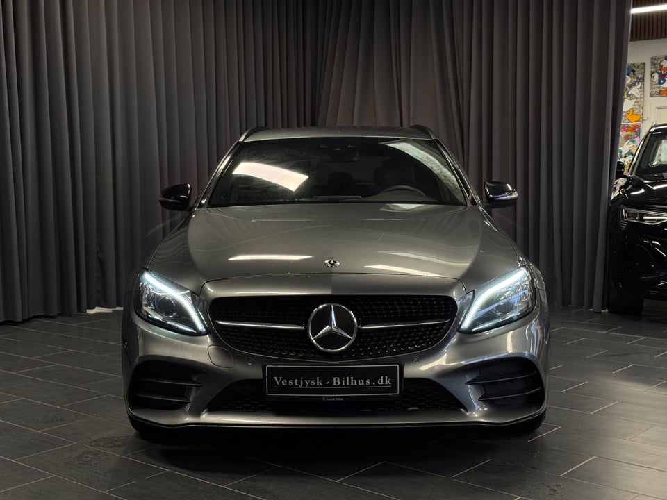 Mercedes C300 de 2,0 AMG Line stc. aut. 5d