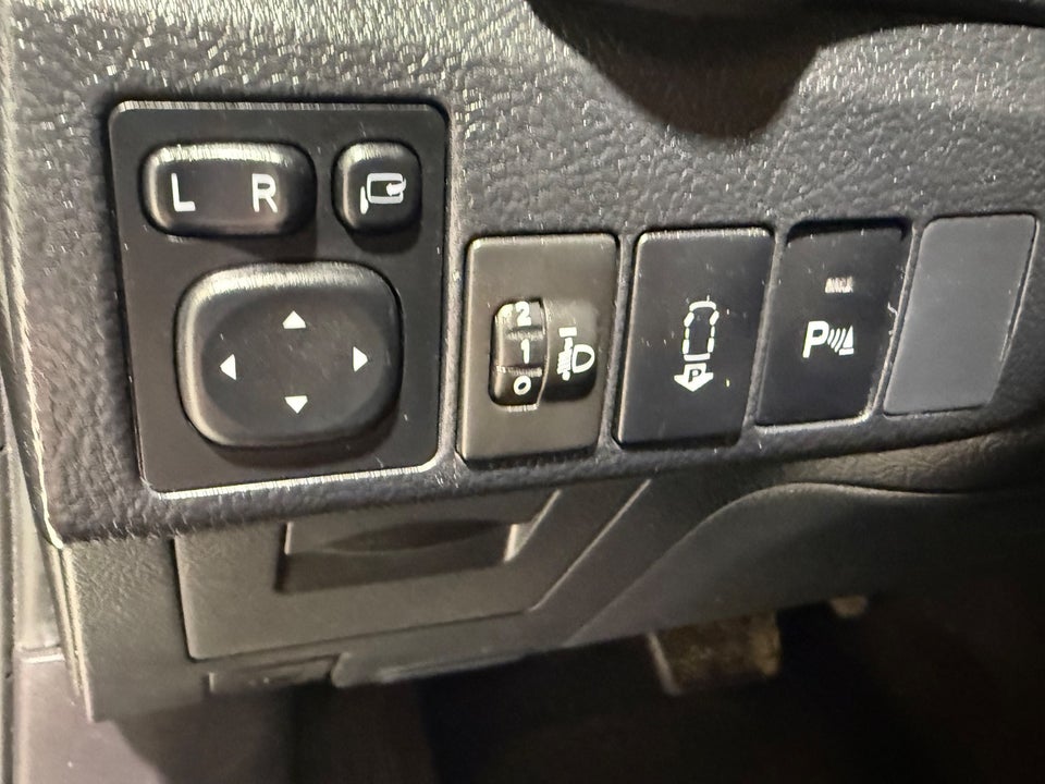 Toyota Auris 1,8 Hybrid H2 Premium Comfort CVT 5d