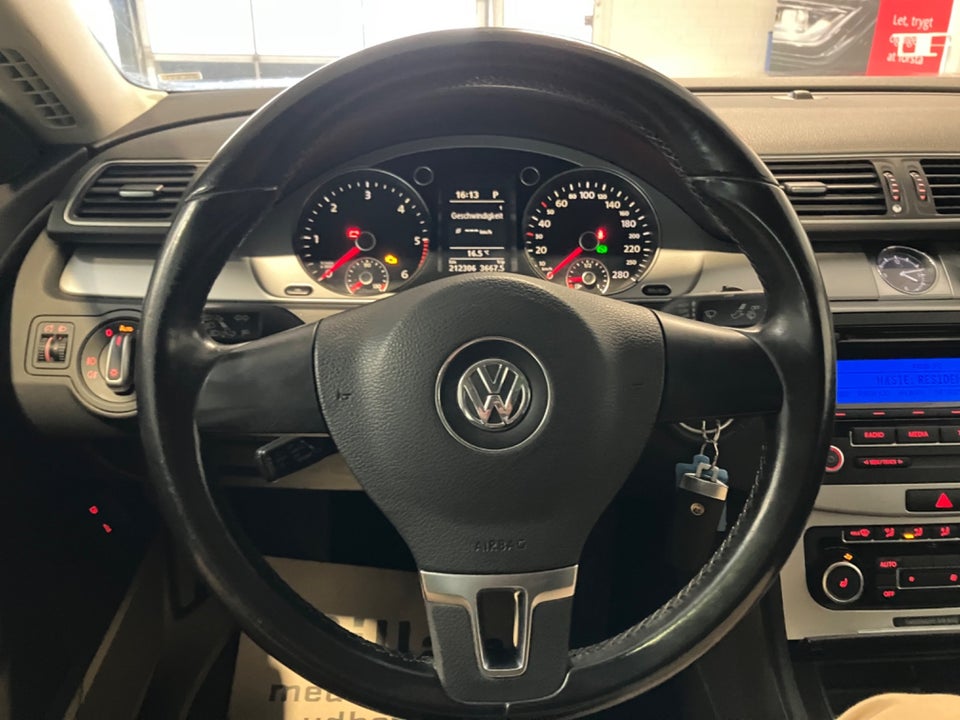 VW Passat CC 2,0 TDi 140 DSG 4d