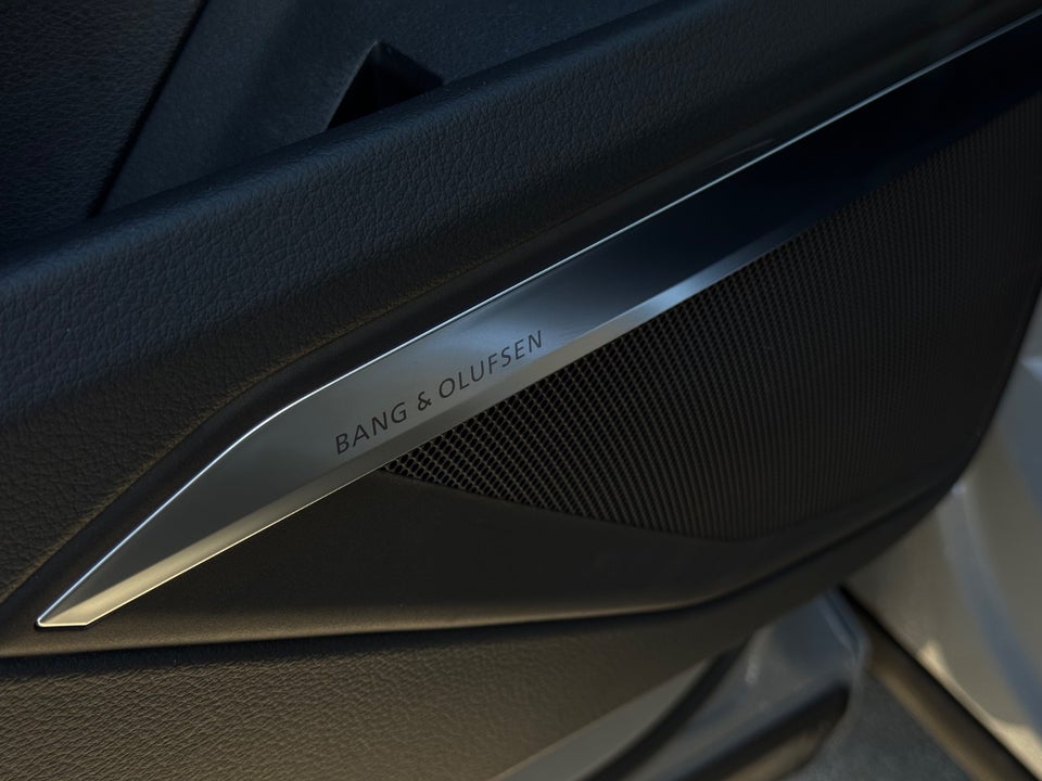 Audi e-tron 55 S-line Sportback quattro 5d