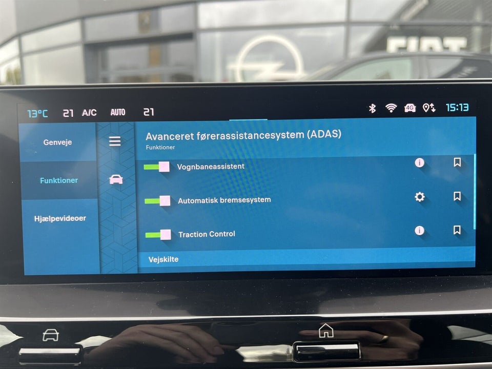 Citroën ë-C4 X 50 Concorde Premiere Pack 4d