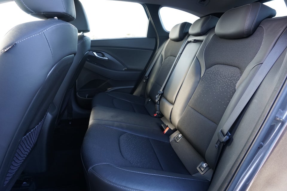 Hyundai i30 1,4 T-GDi Premium DCT 5d