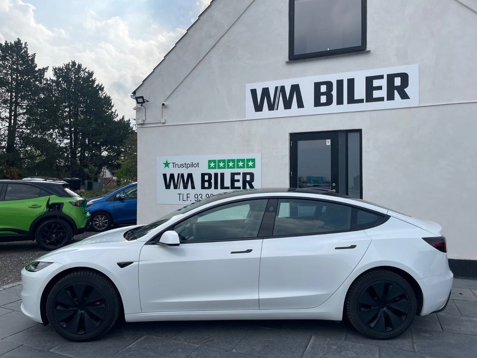 Tesla Model 3 Long Range AWD 4d