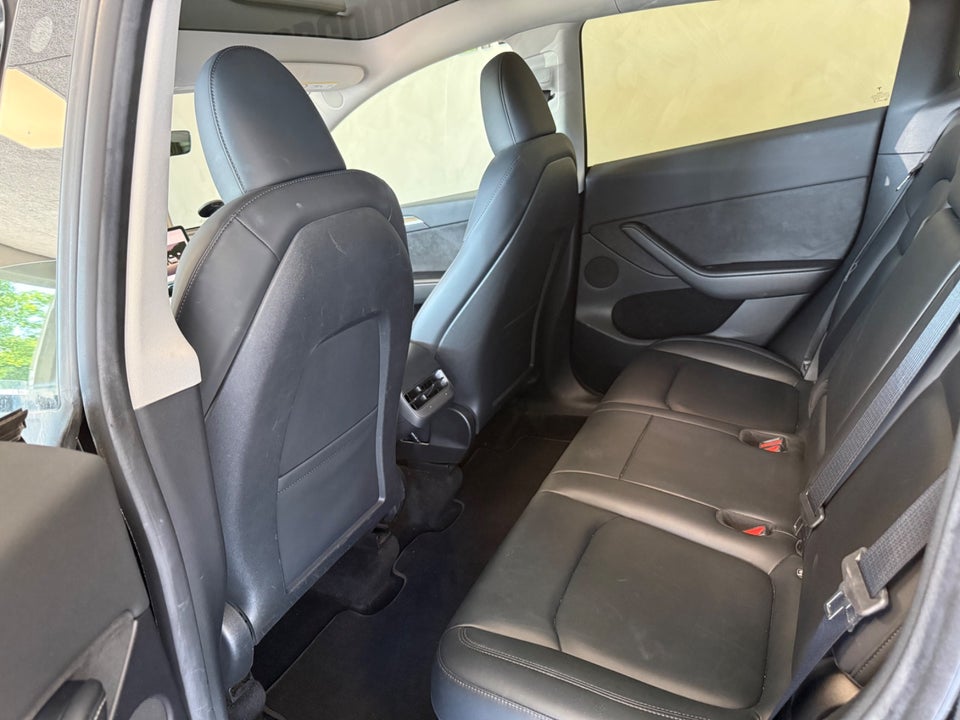 Tesla Model Y Long Range AWD 5d