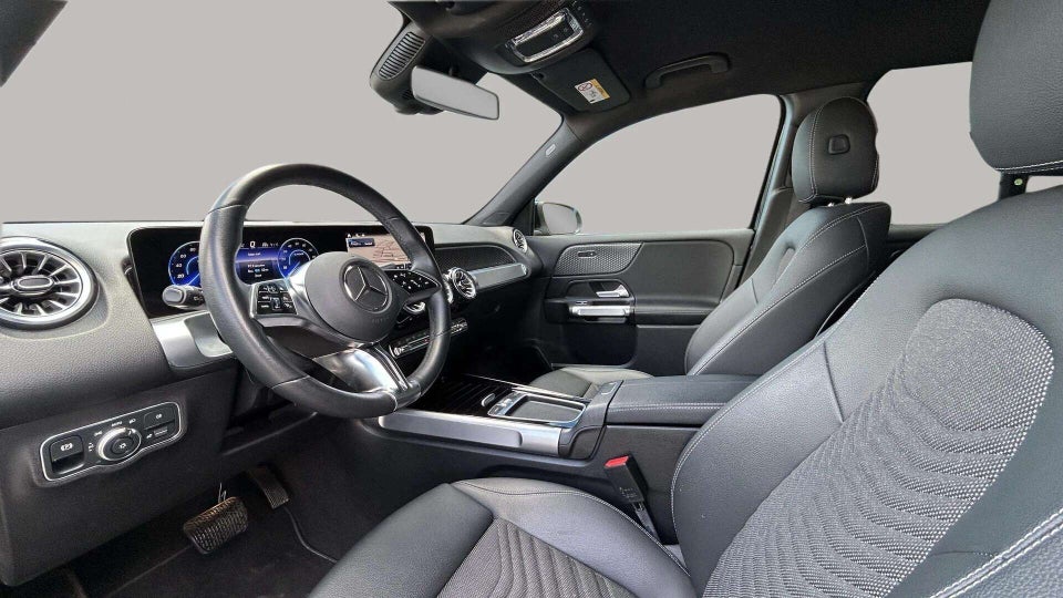 Mercedes EQB300 Progressive Advance Plus 4Matic 5d