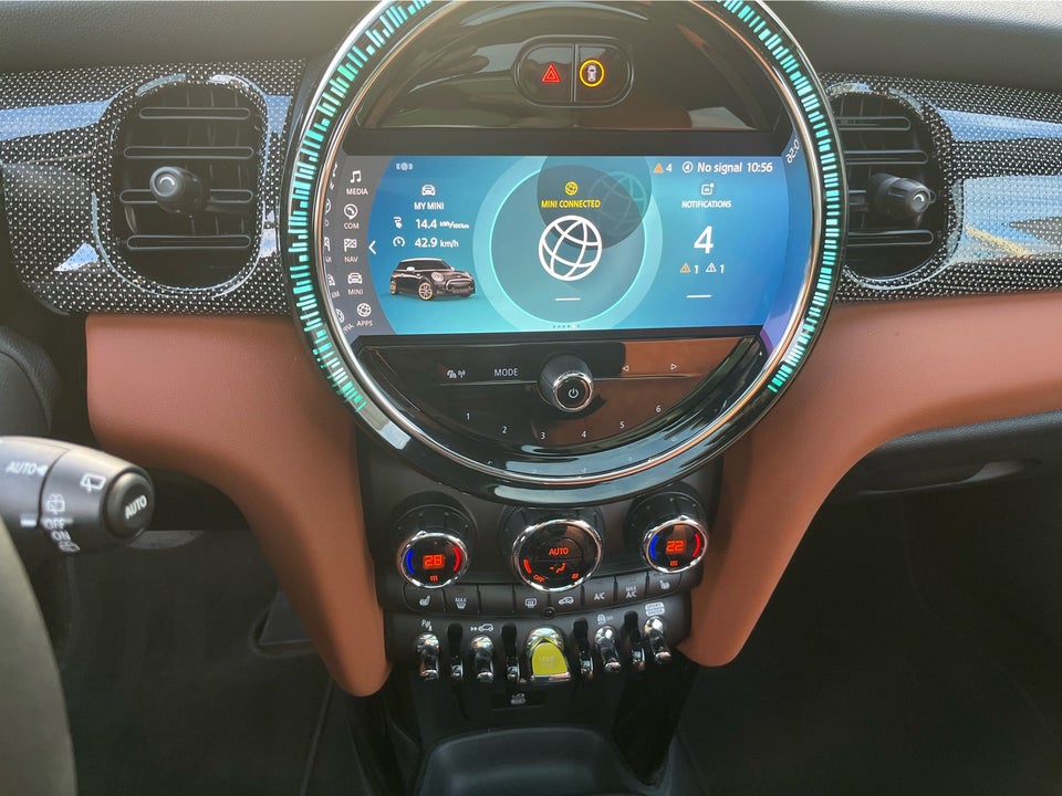 MINI Cooper SE Essential 3d