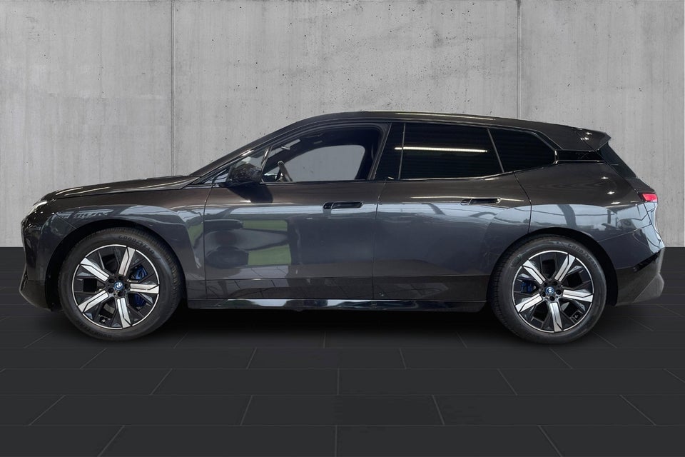 BMW iX xDrive40 Sport 5d