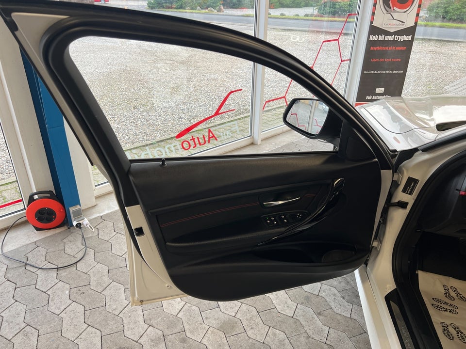 BMW 318d 2,0 Touring Sport Line aut. 5d