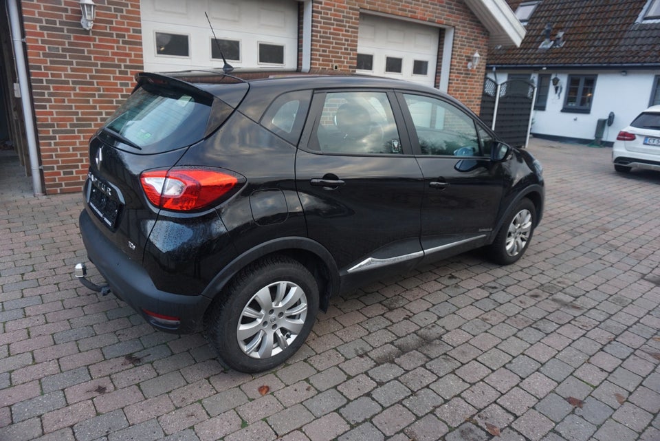 Renault Captur 0,9 TCe 90 Expression 5d