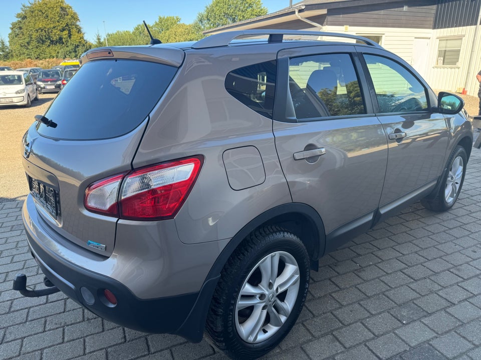 Nissan Qashqai 1,6 dCi Tekna 5d