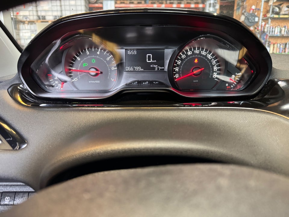 Peugeot 208 1,0 VTi Access Air 5d