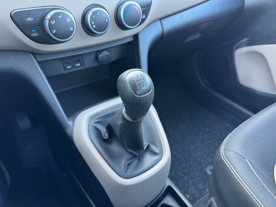 Hyundai i10 1,0 Move 5d