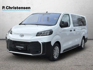 Toyota ProAce Verso, modelår 2024, 1,785 km