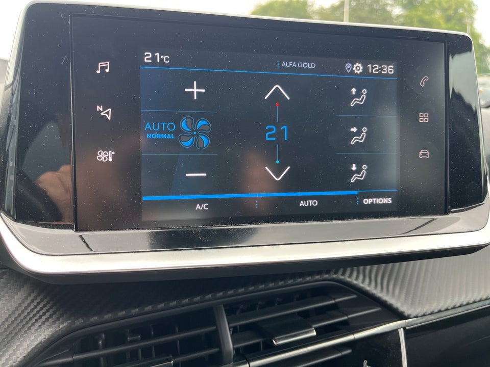 Peugeot 208 1,2 PureTech 100 Allure 5d